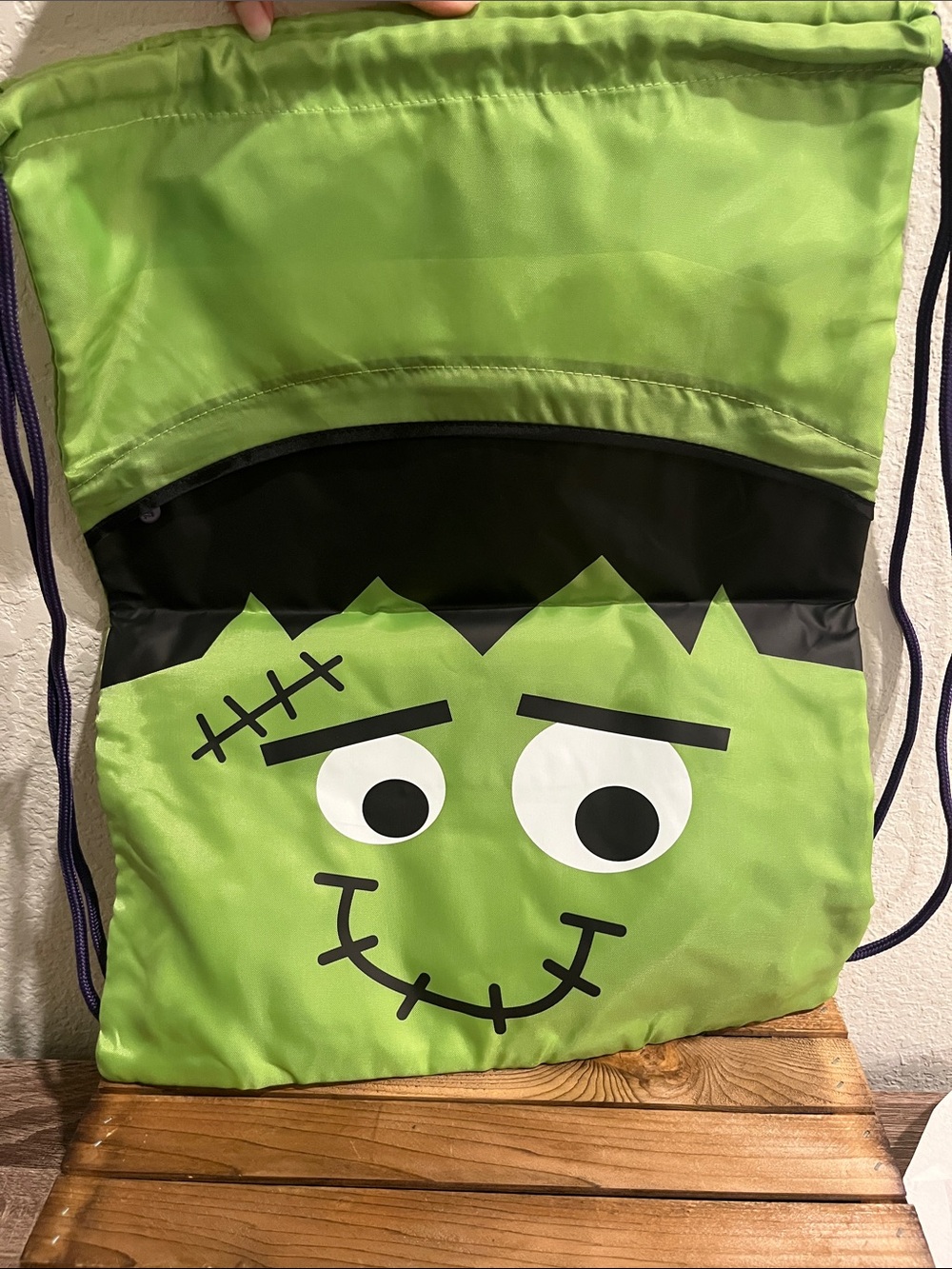 Thirty-one Cinch Sac Lil Monster Lime Green Drawstring Tote with Black Accents